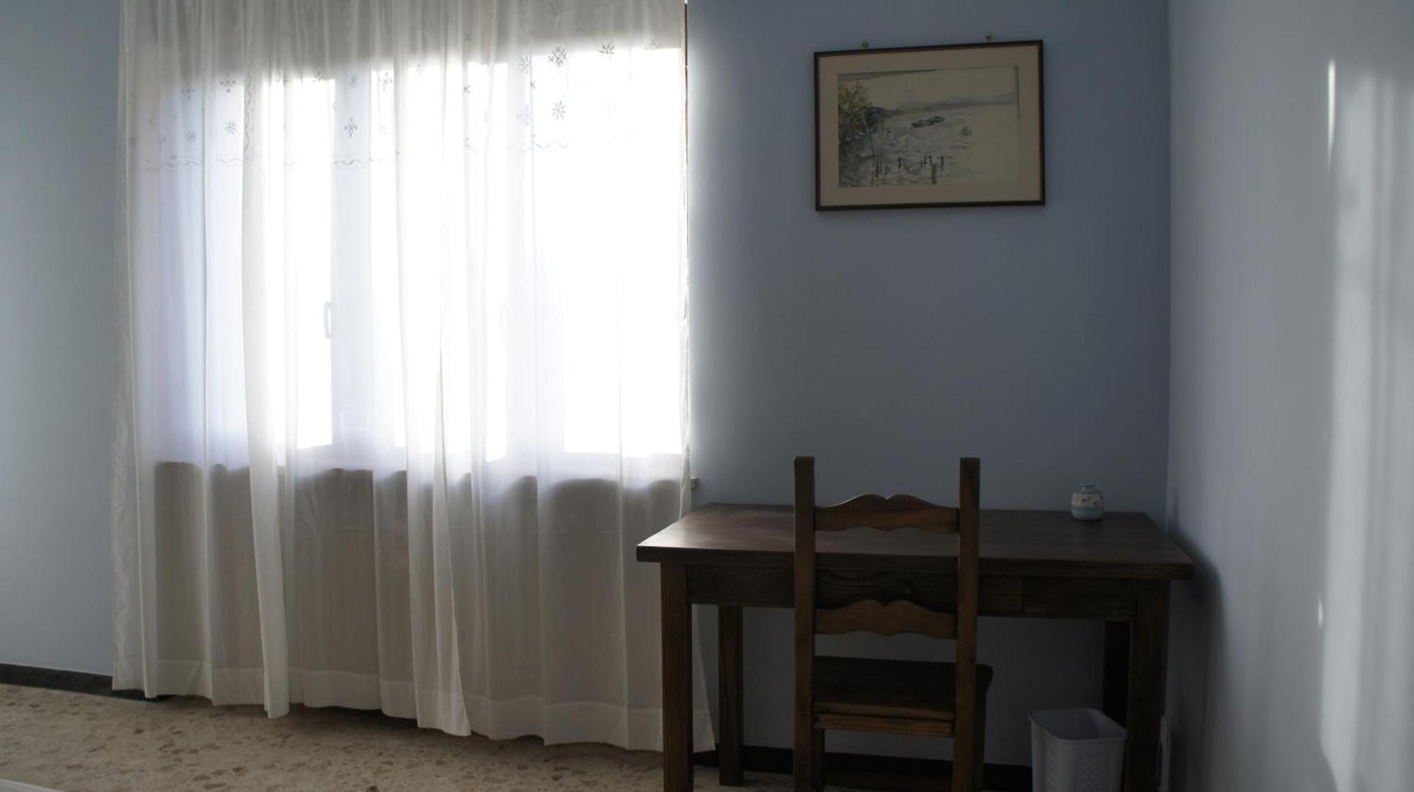 Banchette D'Ivrea Il Piccione Viaggiatore الغرفة الصورة